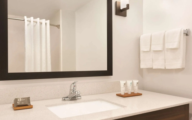 Country Inn & Suites by Radisson, Shreveport-Airport, LA