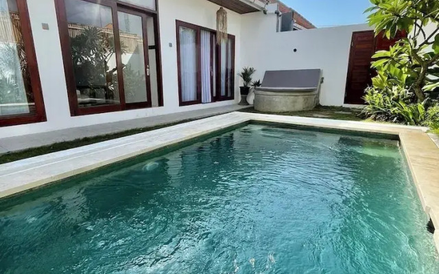 Lovely 2 Bedroom Villa 1 Minute From Munggu Beach