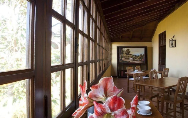 Hotel Rural Finca Sulula