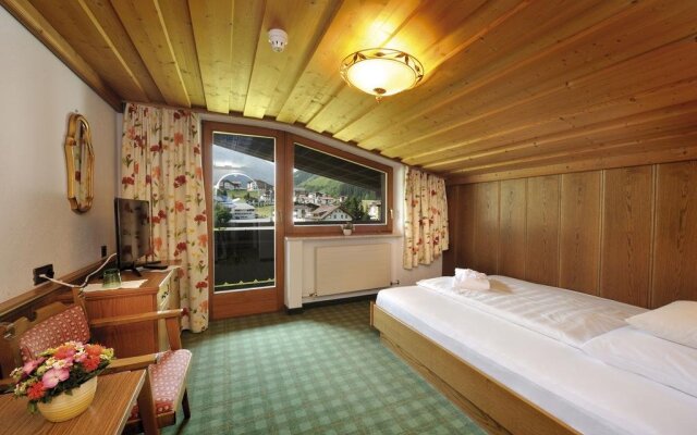 Alpenhotel Tirol