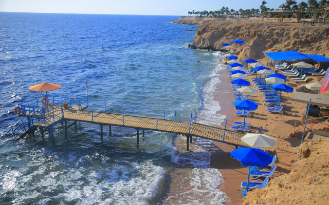 Club Reef Resort & Spa