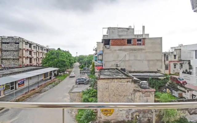 Oyo Flagship 92422 Hotel Ansh Plaza