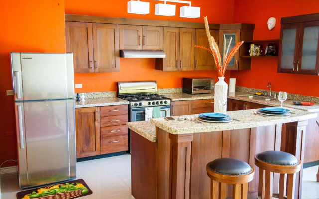 Skyview Manor Guest Apartments