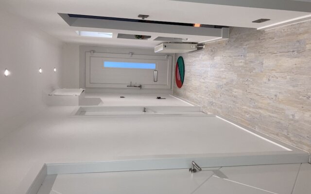 COP 26immaculate Newly Refurbished2 bed in Glasgow