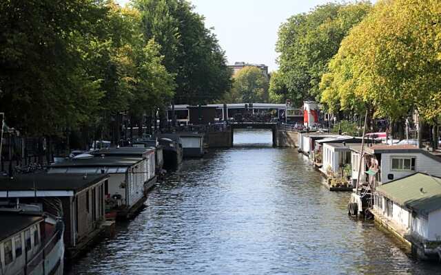Large 4p canal apartment Prinsengracht