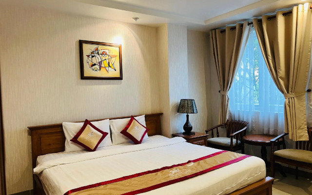 Premium White Lion Hotel