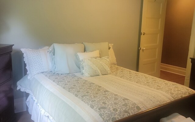 The Queen of the Catskills B&B