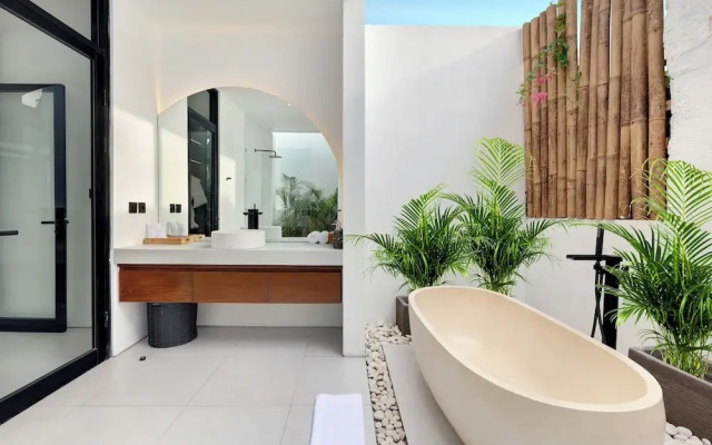 Baliwood Residence Villas II