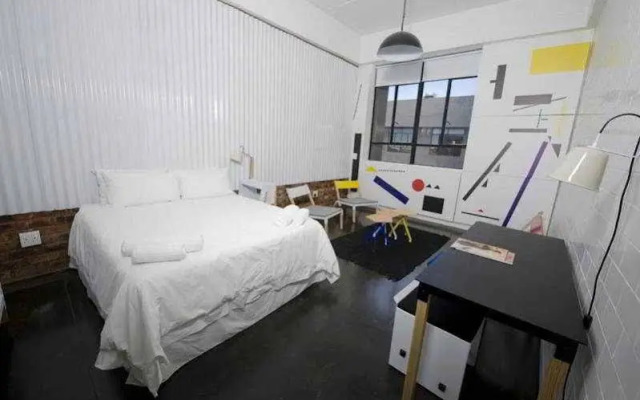 12 Decades Art Hotel