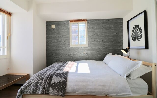 Serenar Room803805
