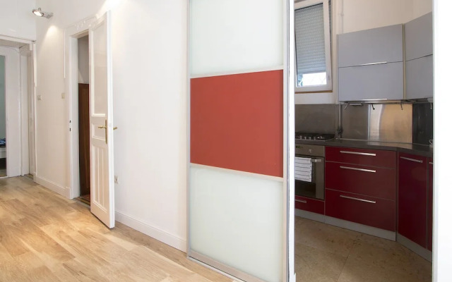 Large Central Apartments Rippl Rónai