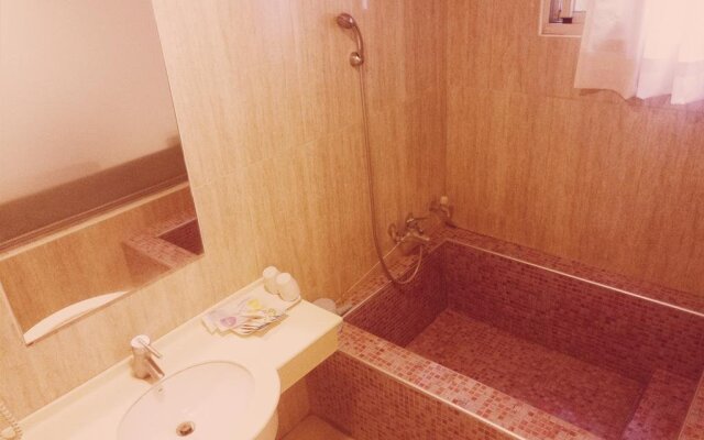 Jade Spring Hot Spring Hotel
