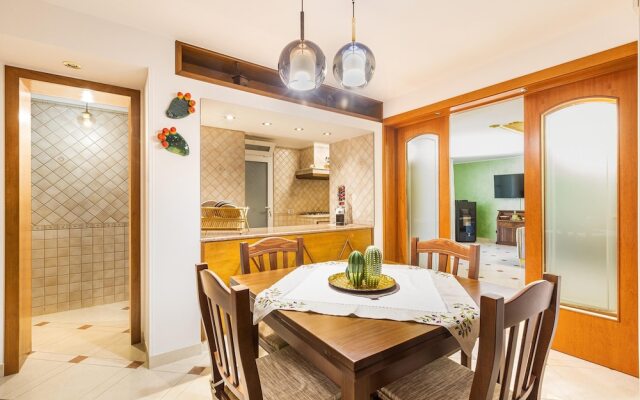 3602 Villa Asia by Barbarhouse