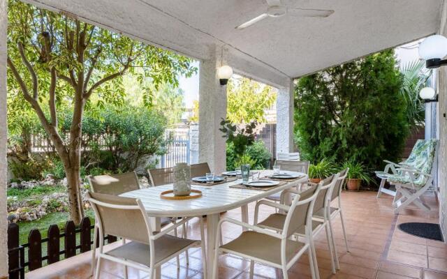 Villa 30 m from the beach Cambrils