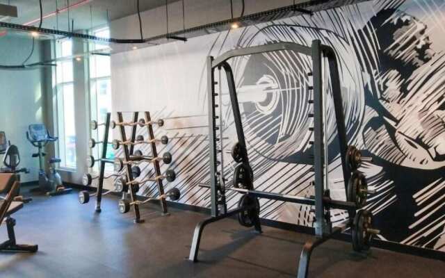 Beach View 2BR Ultra-luxurious Apt- 1504