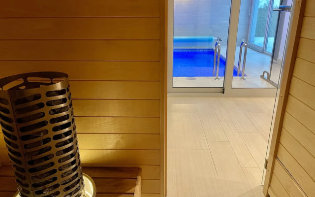 Magnolia House - Indoor Pool and Sauna