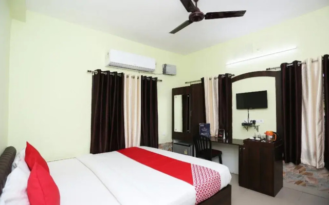 OYO 18417 Sri Hari Guest House