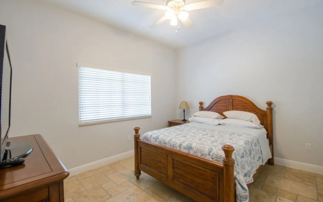 Vistalmar Two Bedroom Deluxe Apartment