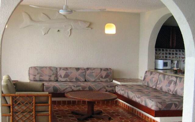 Condumel Condominiums