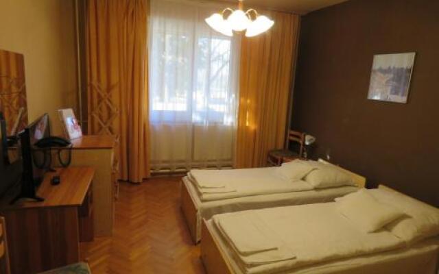 Thermal Hotel