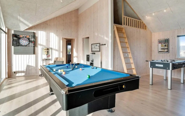 18 Person Holiday Home in Ringkobing