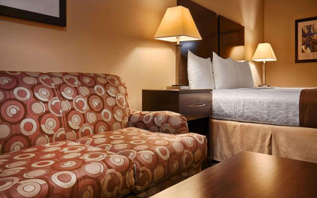 Best Western Cedar Inn