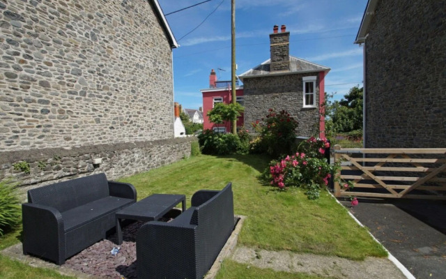 Holiday Home Bro Aeron