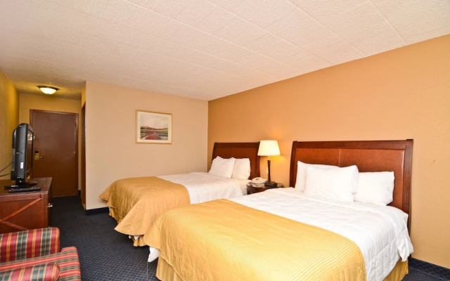 Clarion Hotel And Pocono Resort