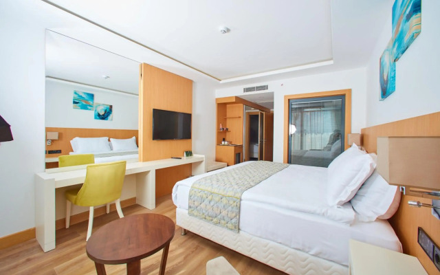 The Nowness Luxury Hotel & Spa (Adults Only 16+)