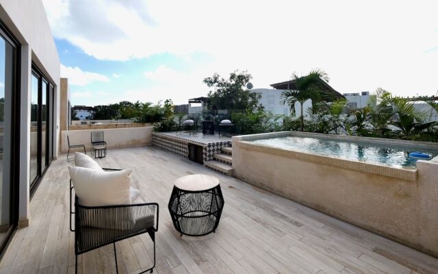 404 Awesome 1Br designer by StayPodio