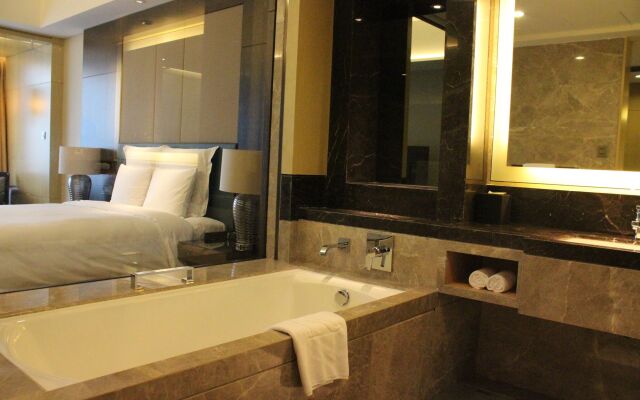 Renaissance Huizhou Hotel