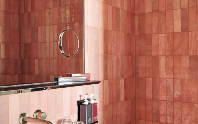 Quincy Hotel Melbourne