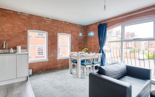 City Flat in Hull-silvester Street-free Parking