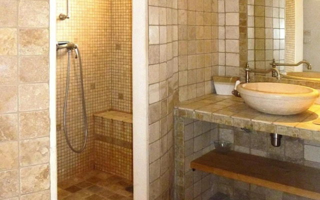 Premium Villa With Garden and Pool, Lambesc