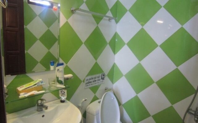 Xuan Quang Hotel
