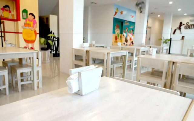 Oyo 1489 Simona Hotel