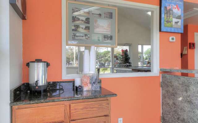 Motel 6 Kerrville, TX