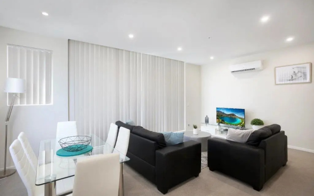 Wollongong CBD Ocean View Apartment