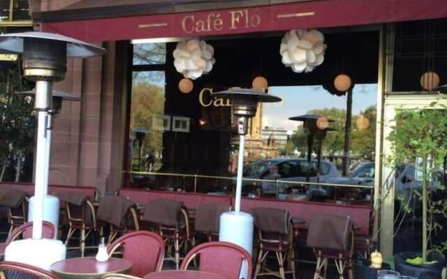 1 bedroom apartment in prime location