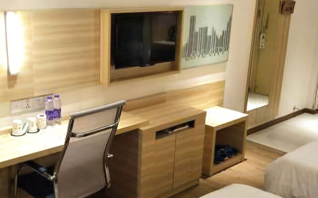 Guangwan Hotel (Guangzhou Yongqingfang Zhongshan Ba Road Subway Station Branch)