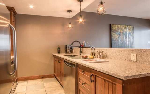 L'Altitude - Tremblant Sunstar