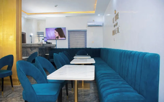 Lintoc Hotel & Suites Ltd