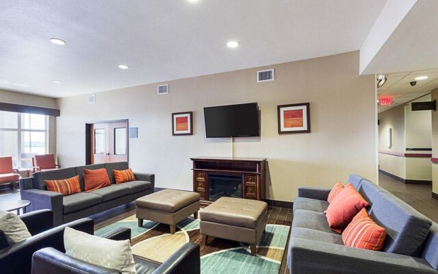 Comfort Inn & Suites Lakeside