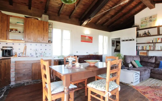 Spacious Hillstay, Piedmont