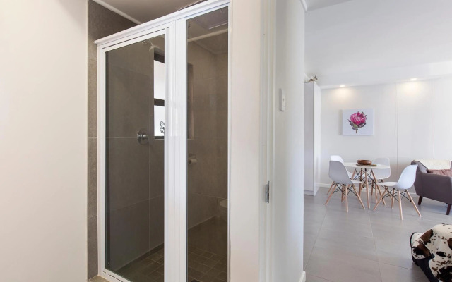 uSHAKA WATERFRONT - HARBOUR HEADING HIDEAWAY