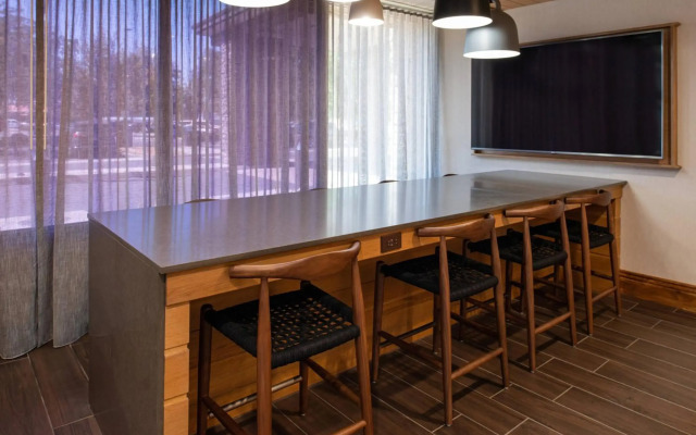 Fairfield Inn & Suites by Marriott Bakersfield Central