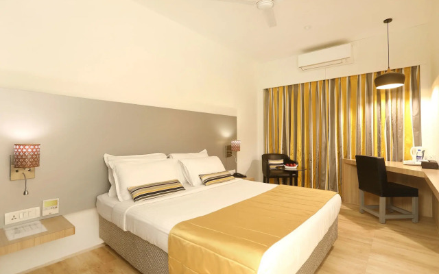 Mumbai Metro - The Executive Hotel