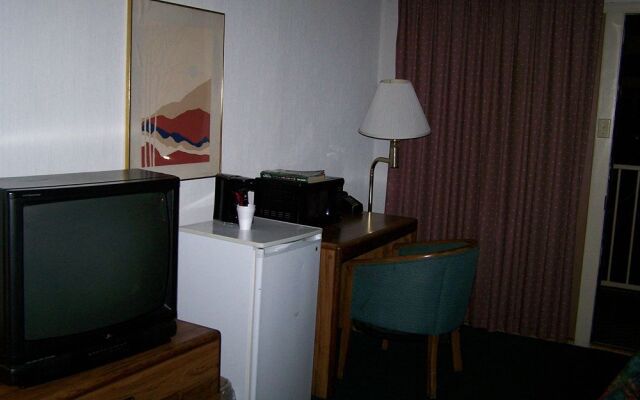 Seasons Inn and Suites