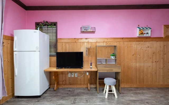 Geojedo Iris Pension