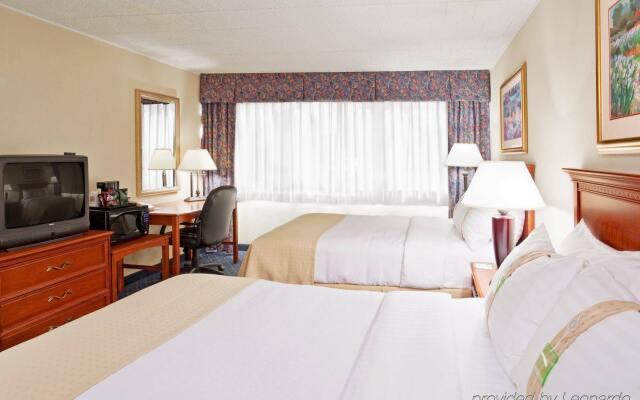 Ramada by Wyndham Uniontown